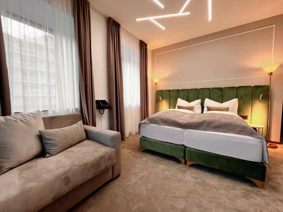 NED Hotel Graz Buitenkant foto