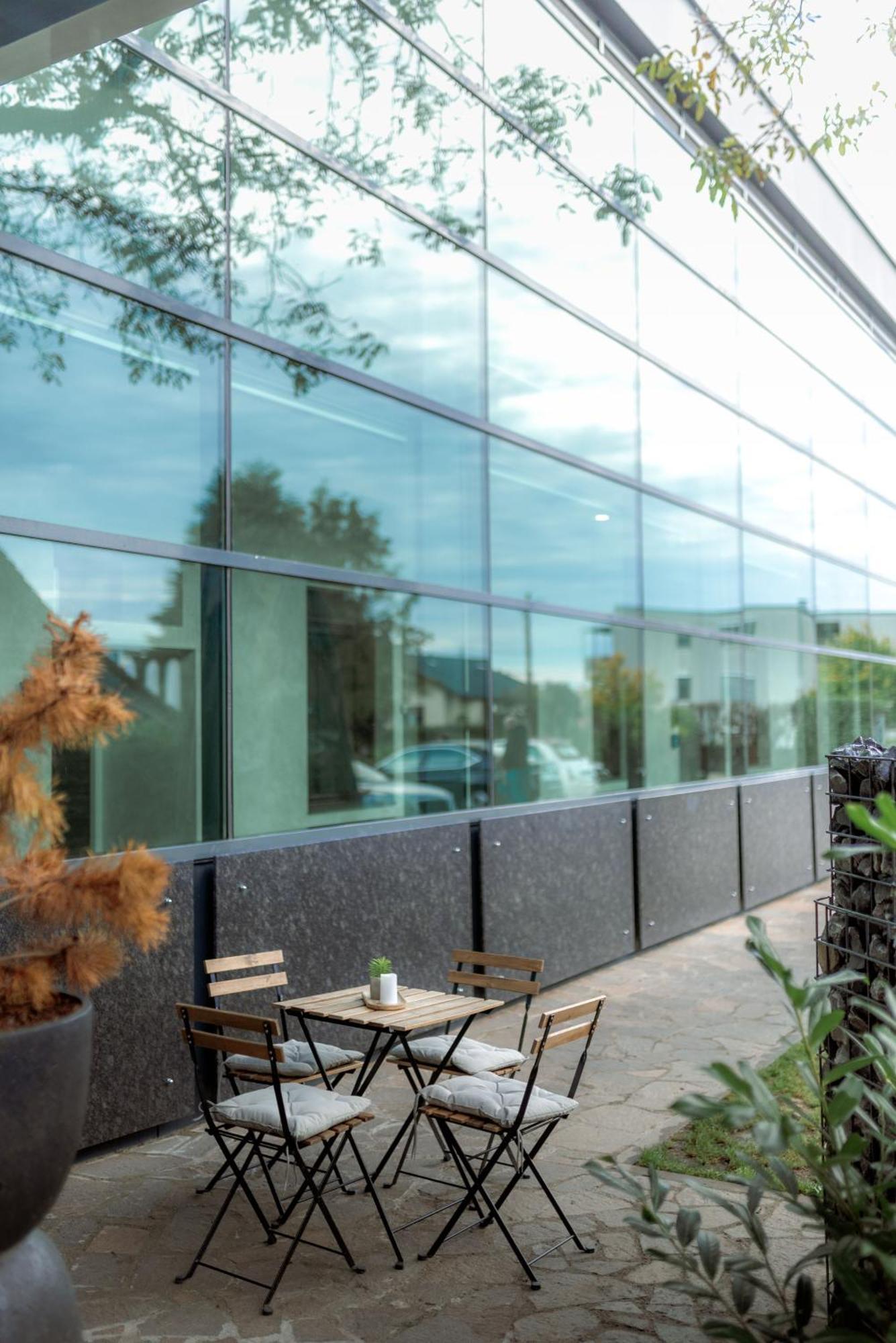 NED Hotel Graz Buitenkant foto